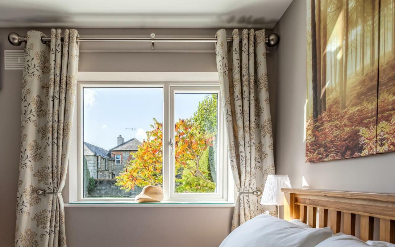 Tintawn House Hotel Sandyford Exterior photo